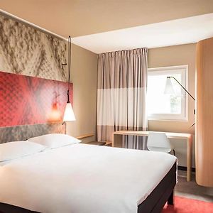 Ibis Paris La Defense Courbevoie